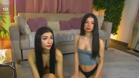 Darcie online show from 30, 4, 2026