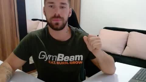 darius_94 online show from 22, 9, 2025