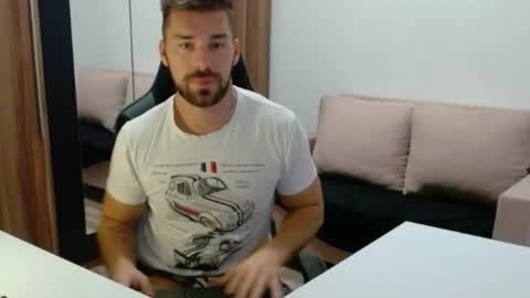 darius_94 online show from 21, 10, 2025