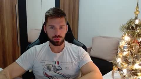 darius_94 online show from 3, 12, 2025