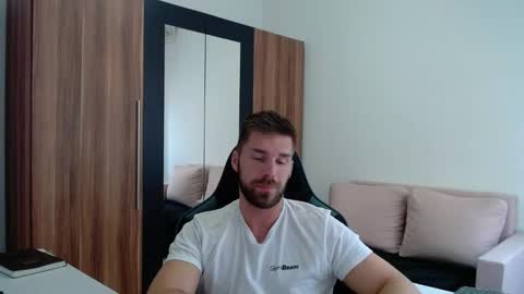 darius_94 online show from 9, 5, 2026