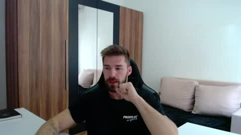 darius_94 online show from 17, 6, 2026