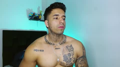 Snapshot of darius_phoenix chatting on 3, 3, 2026 Darius Phoenix online show from 3, 3, 2026