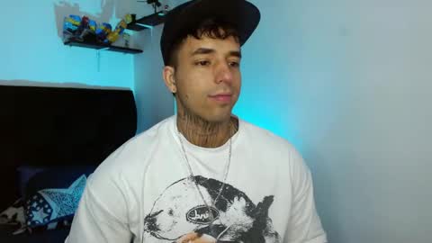 Snapshot of darius_phoenix chatting on 12, 3, 2026 Darius Phoenix online show from 12, 3, 2026