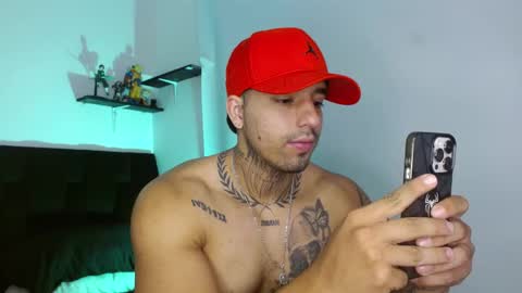 Snapshot of darius_phoenix chatting on 26, 3, 2026 Darius Phoenix online show from 26, 3, 2026