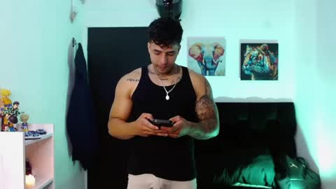 Darius Phoenix  online show from 29, 4, 2026