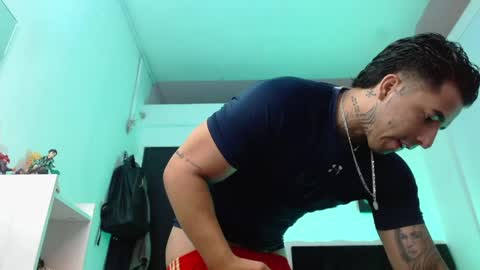 Darius Phoenix  online show from 8, 5, 2026