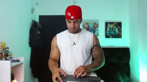 Darius Phoenix  online show from 9, 5, 2026