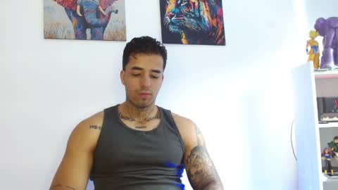 Snapshot of darius_phoenix chatting on 3, 6, 2026 Darius Phoenix online show from 3, 6, 2026