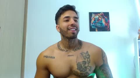 Snapshot of darius_phoenix chatting on 2, 7, 2026 Darius Phoenix online show from 2, 7, 2026