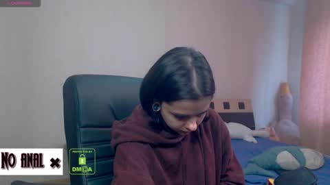 Snapshot of dark__elf chatting on 10, 11, 2025 Anessa online show from 10, 11, 2025