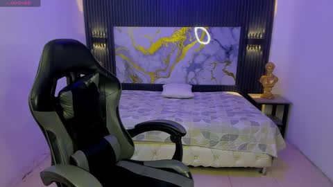 Snapshot of dark_desiree18 chatting on 1, 4, 2026 DARCK online show from 1, 4, 2026