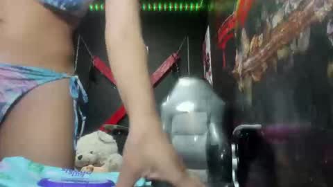 Snapshot of dark_doll5 chatting on 25, 9, 2025 dark_doll5 online show from 25, 9, 2025