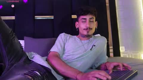 Snapshot of dark_eros_ chatting on 8, 3, 2026 Sr. Eros online show from 8, 3, 2026