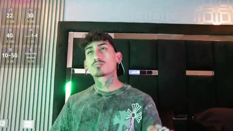 Snapshot of dark_eros_ chatting on 2, 4, 2026 Sr. Eros online show from 2, 4, 2026