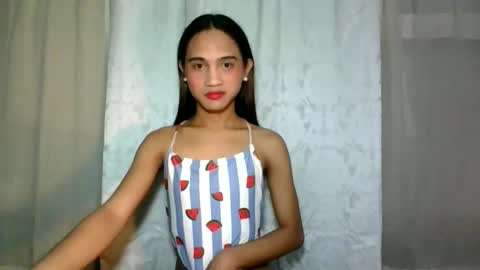 Snapshot of dark_hurohuro19 chatting on 11, 12, 2024 LIANNA online show from 11, 12, 2024