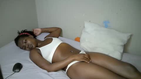 dark_lovly online show from 26, 11, 2025