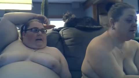 Snapshot of darkgoddess87 chatting on 6, 1, 2026 Sage Lane Gia Storm online show from 6, 1, 2026