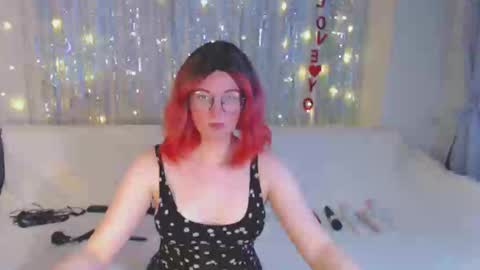 Kelly online show from 7, 12, 2024