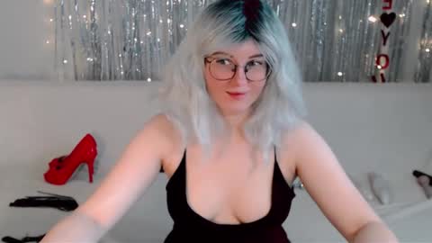 Kelly online show from 26, 9, 2025