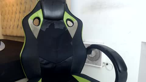 darkknightx01 online show from 10, 11, 2025