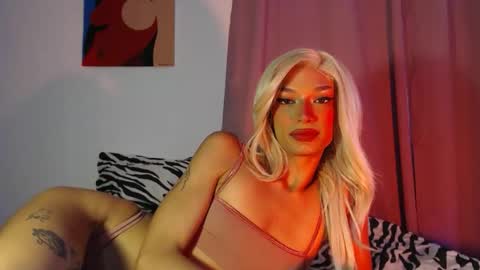 Snapshot of darkkprincess chatting on 4, 12, 2025 Angel online show from 4, 12, 2025