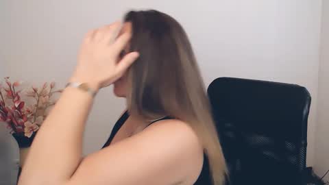 Anna online show from 16, 9, 2025