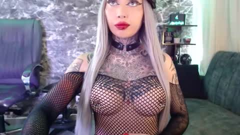 New account.  Help me reach 100 thumbs up  online show from 18, 9, 2025