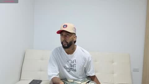 Snapshot of darkmeatxxx chatting on 25, 9, 2025 Darkmeat online show from 25, 9, 2025