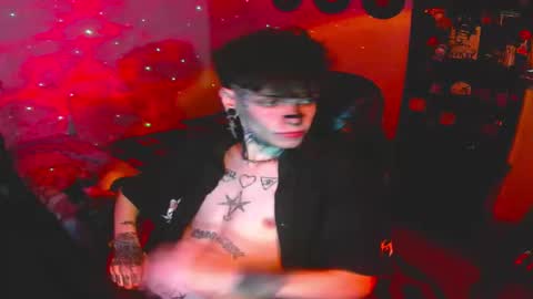 Snapshot of darkness_prince_x chatting on 14, 10, 2025 online show from 14, 10, 2025