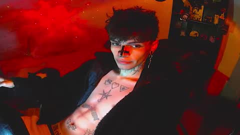 Snapshot of darkness_prince_x chatting on 18, 10, 2025 online show from 18, 10, 2025