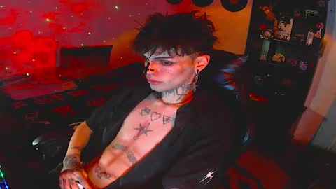 Snapshot of darkness_prince_x chatting on 21, 10, 2025 online show from 21, 10, 2025