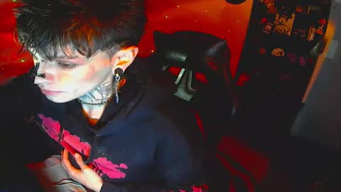 Snapshot of darkness_prince_x chatting on 22, 10, 2025 online show from 22, 10, 2025