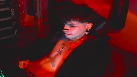 Snapshot of darkness_prince_x chatting on 8, 11, 2025 online show from 8, 11, 2025