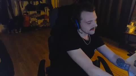 darknovelclown online show from 18, 3, 2026