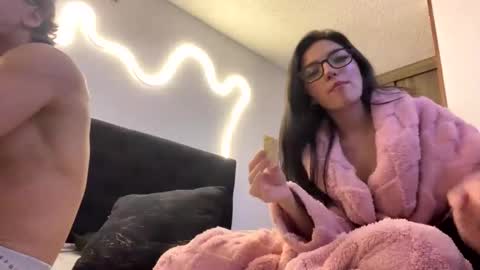 darkpleasuress online show from 10, 9, 2025