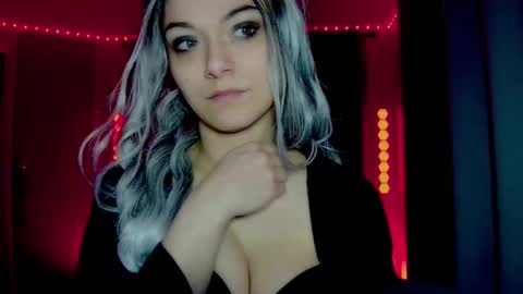 roseredgoddess online show from 8, 3, 2026