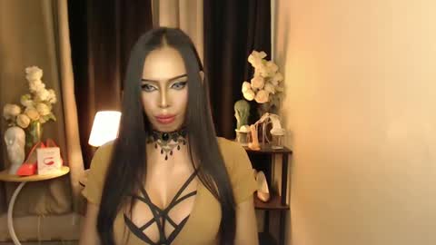 HAPPY BIRTHDAY MISTRESS MADRIANA online show from 24, 2, 2025