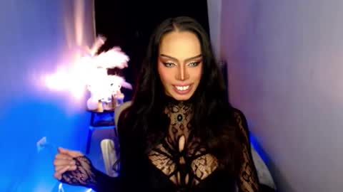 Snapshot of darksoul_mistress chatting on 11, 3, 2026 HAPPY BIRTHDAY MISTRESS MADRIANA online show from 11, 3, 2026