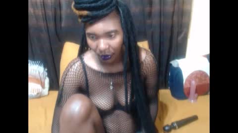 Darksultryxx30 online show from 8, 5, 2026