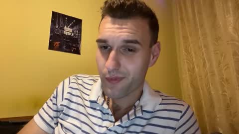 Snapshot of darktempt_ chatting on 17, 11, 2025 Nick online show from 17, 11, 2025