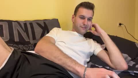 Snapshot of darktempt_ chatting on 3, 12, 2025 Nick online show from 3, 12, 2025