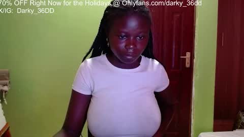 Snapshot of darky_36dd chatting on 9, 9, 2025 exclusive sexual content -- IGTwitterX darky 32dd online show from 9, 9, 2025