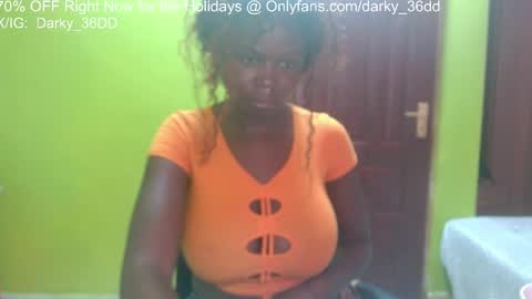 Snapshot of darky_36dd chatting on 19, 5, 2026 exclusive sexual content -- IGTwitterX darky 32dd online show from 19, 5, 2026
