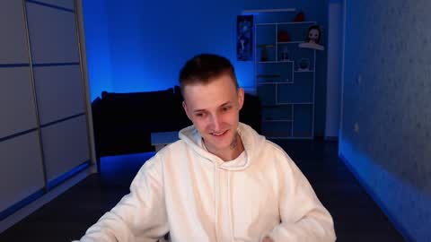 Snapshot of darling__oliver chatting on 10, 1, 2025 your lovely Oli online show from 10, 1, 2025