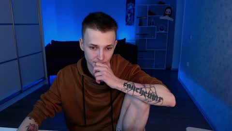 Snapshot of darling__oliver chatting on 11, 1, 2025 your lovely Oli online show from 11, 1, 2025