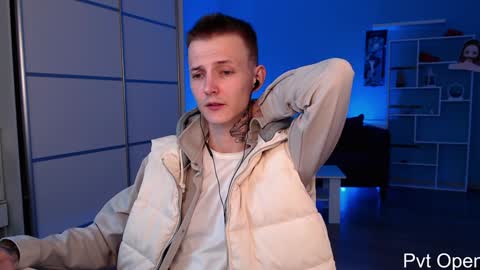 Snapshot of darling__oliver chatting on 12, 1, 2025 your lovely Oli online show from 12, 1, 2025