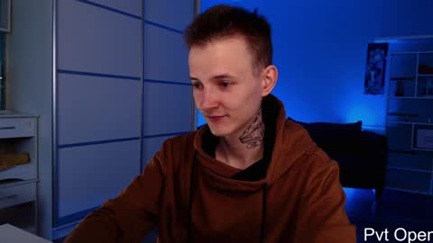 Snapshot of darling__oliver chatting on 27, 1, 2025 your lovely Oli online show from 27, 1, 2025