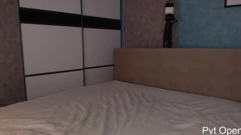 Snapshot of darling__oliver chatting on 24, 2, 2025 your lovely Oli online show from 24, 2, 2025