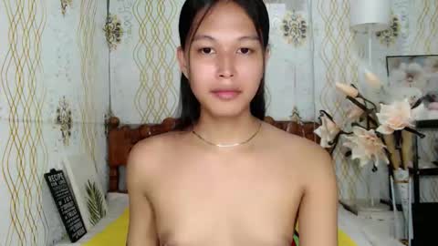 Snapshot of darling_sweetheartxx chatting on 15, 4, 2026 YOUR ATHENA online show from 15, 4, 2026